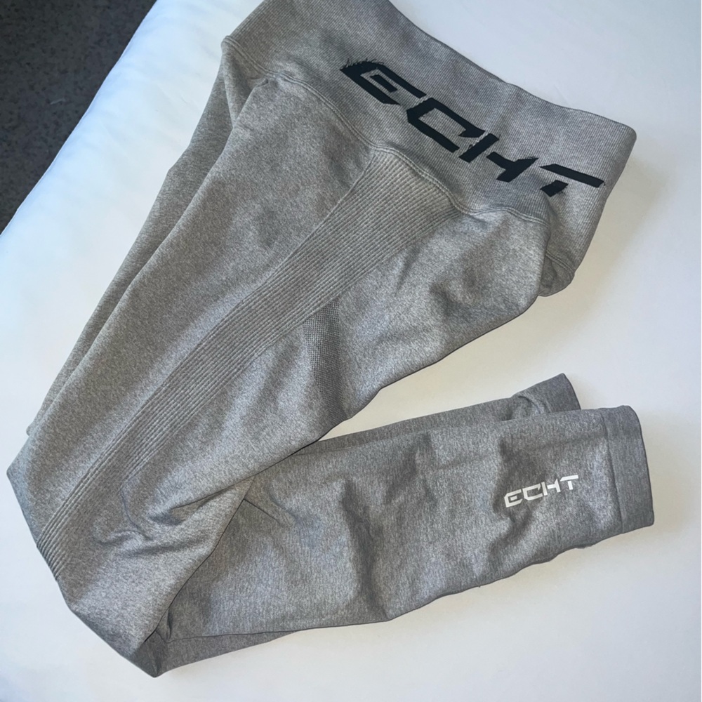 ECHT Grey scrunch leggings